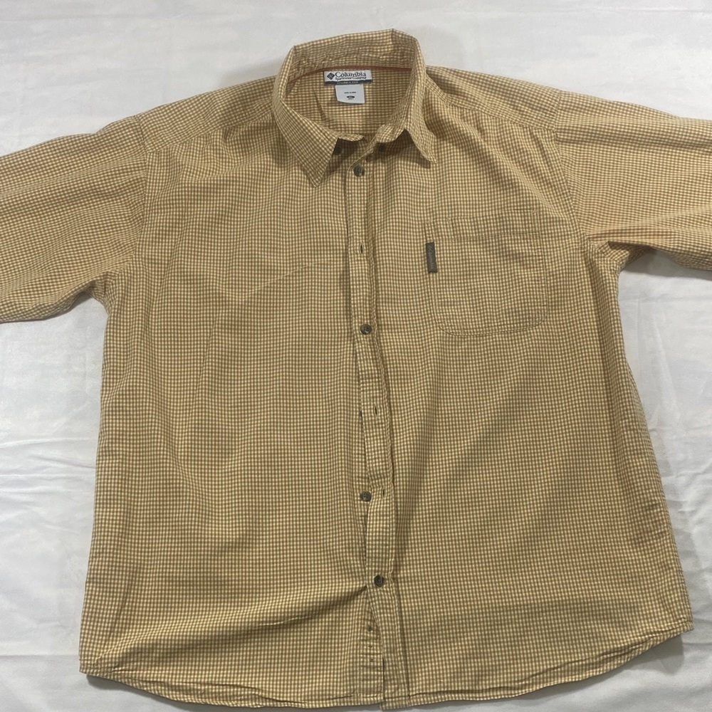 Columbia Men's Tan Checkered Button Down Shirt
